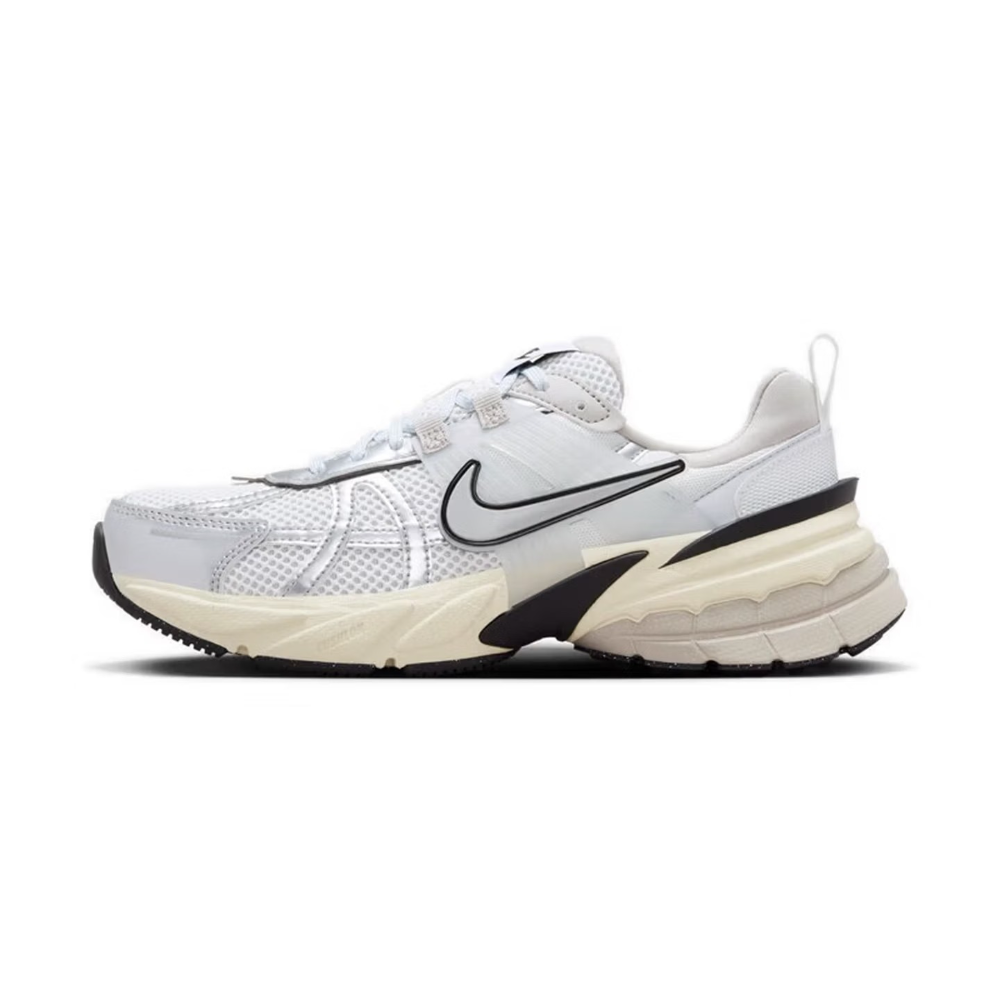 ナイキ V2K RUN レディース レトロ風多用途カジュアル - Women Shoes Running Nike のレビューと価格