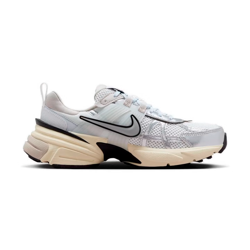 ナイキ V2K RUN レディース レトロ風多用途カジュアル - Women Shoes Running Nike のレビューと価格