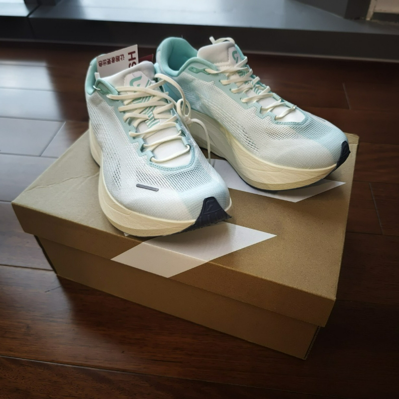 DYNAFISH ランニングシューズ メンズ レディース 高 - Women'S Shoes Vs Men'S のレビューと価格