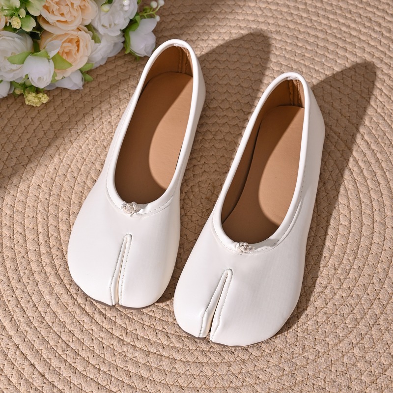 女性用快適レザーフラットシューズ、スプリットフーフトゥローフ - Women Shoes Jeans のレビューと価格