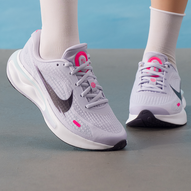 ナイキ レディースシューズ オリジナル 軽量 通気性 フィッ - Women Shoes Running Nike のレビューと価格